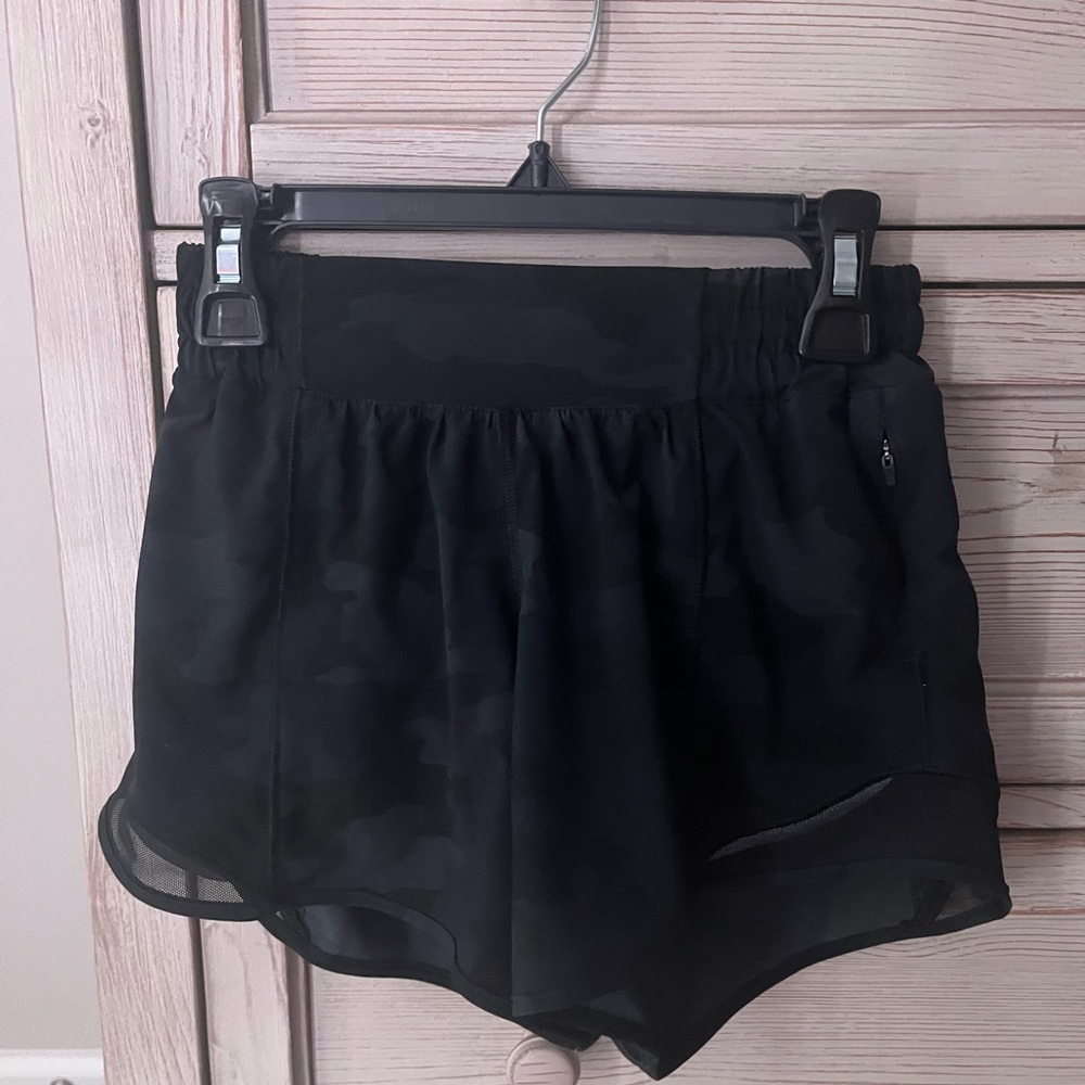 lululemon black camo hotty hots